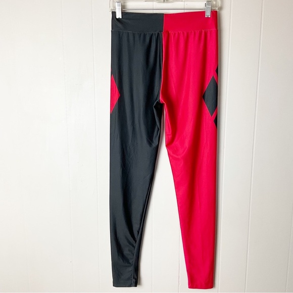 Six Flags Harley Quinn Leggings Size S Small - Picture 3 of 3